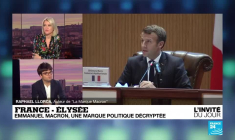 Raphaël Llorca : "Il y a chez Emmanuel Macron une fascination pour le symbole"
