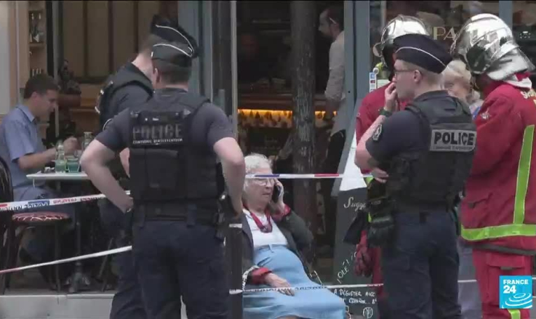 Effondrement d'un immeuble à Paris : une personne portée disparue, six blessés graves