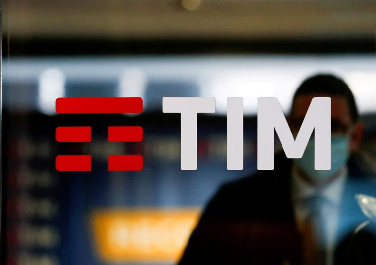 DRAGHI DIT QUE ROME N'A PRIS AUCUNE DÉCISION SUR L'AVENIR DE TELECOM ITALIA