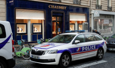 FRANCE: BRAQUAGE D'UNE BIJOUTERIE CHAUMET PRÈS DES CHAMPS-ELYSÉES