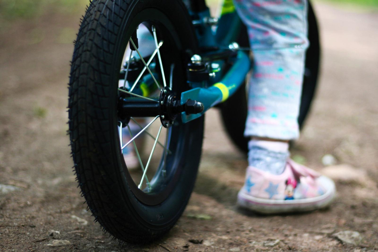 Les boîtes à clé étaient attachées sur un vélo pour enfant. (illustration) (ZyrexPl / Pixabay)
