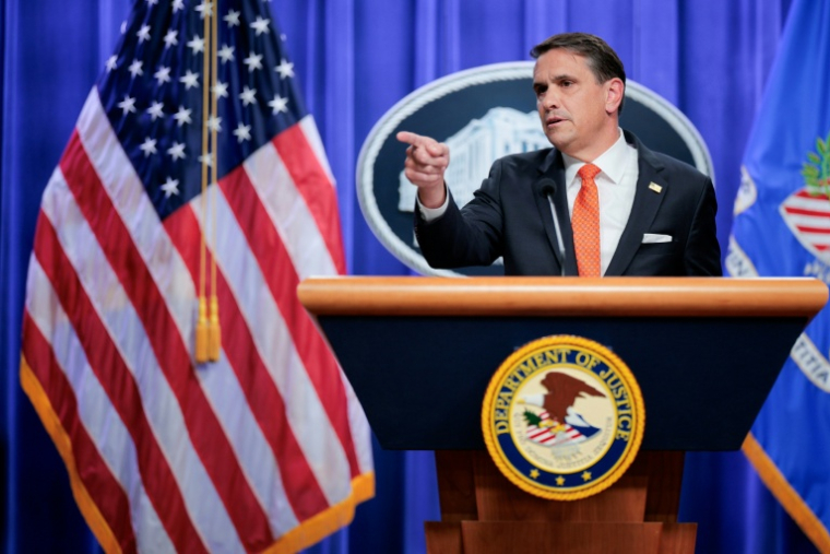 Le numéro deux du ministère américain de la Justice, Todd Blanche, lors d'une conférence de presse au ministère à Washington, le 7 avril 2026 ( GETTY IMAGES NORTH AMERICA / CHIP SOMODEVILLA )