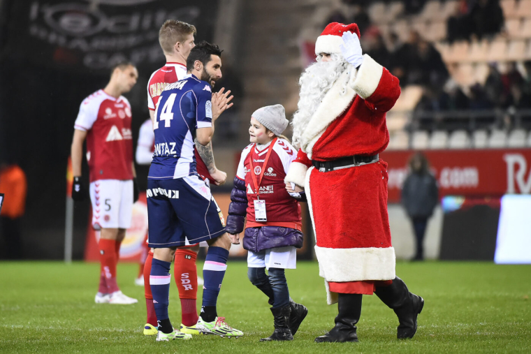 Le guide ultime pour se sortir des discussions foot des repas de Noël