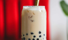 Mixue commercialise notamment des bubble teas. (illustration) (Pexels / Amar  Preciado)