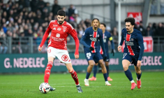 Pierre Lees-Melou encense les milieux du PSG