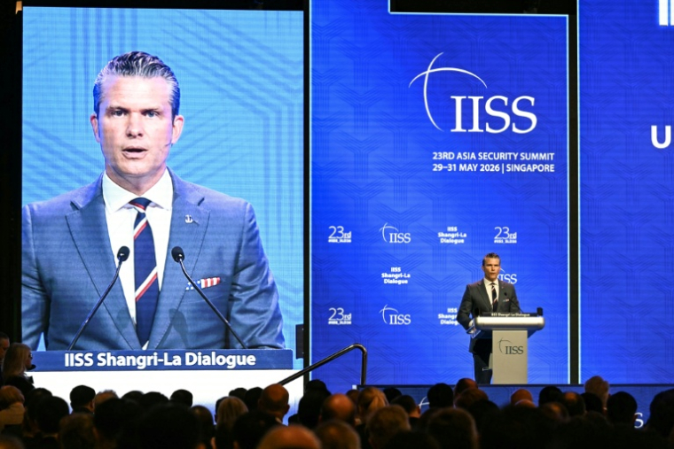 Le secrétaire américain à la Défense, Pete Hegseth, le 30 mai 2026 au Dialogue Shangri-La à Singapour ( AFP / JAM STA ROSA )