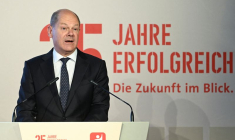 Le chancelier allemand Olaf Scholz lors de la célébration du 25e anniversaire du syndicat des mines, de la chimie et de l'énergie IGBCE à Hanovre