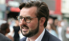 Le député PS Philippe Brun le 28 août 2026 à Blois ( AFP / Alain JOCARD )