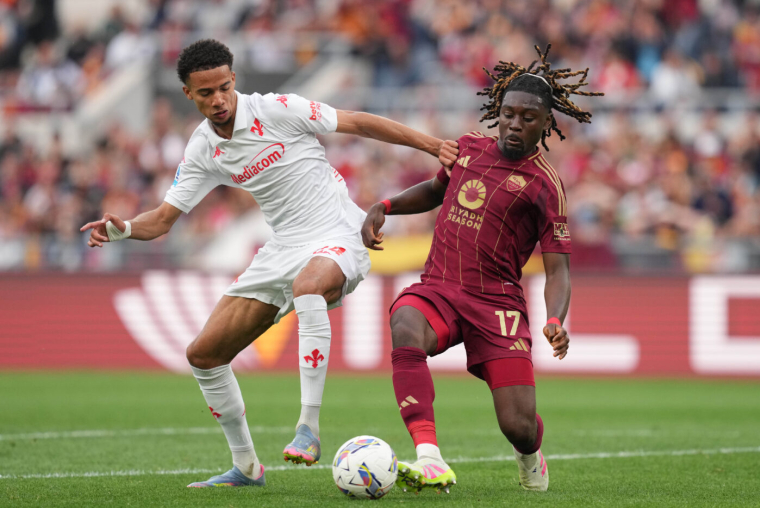 L'AS Rome bat la Fiorentina d'une courte tête et se replace