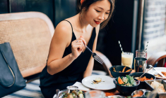 À partir du 10 novembre, Alain Ducasse et le chef catalan Albert Adrià vont s’installer dans le restaurant du musée du Quai Branly crédit photo : Getty images