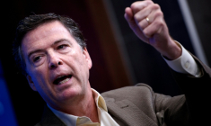 L'ancien directeur du FBI, la police fédérale américaine, James Comey, en promotion de son livre "A Higher Loyalty" à la Brookings Institution à Washington DC, le 11 mai 2018 ( AFP / Brendan Smialowski )