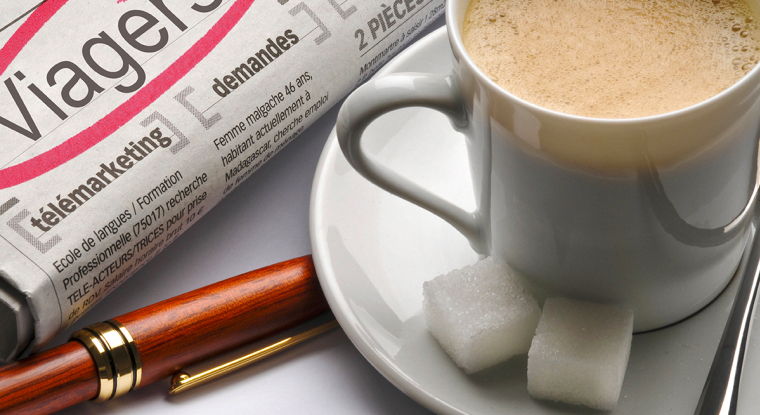 Vendre ou acheter un bien immobilier en viager peut compléter des revenus à la retraite pour les uns et à se constituer un patrimoine pour les autres. (© Fotolia)