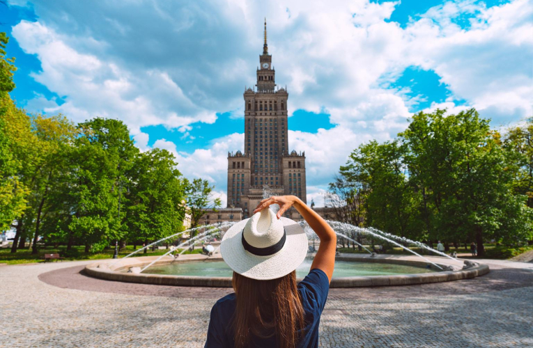 Varsovie figure parmi les destinations les moins chères d’Europe ( crédit photo : Shutterstock )