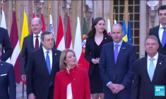 L'UE en sommet à Versailles exclut une adhésion rapide de l'Ukraine