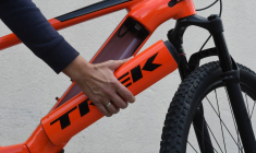 ( AFP / CHRISTOF STACHE )