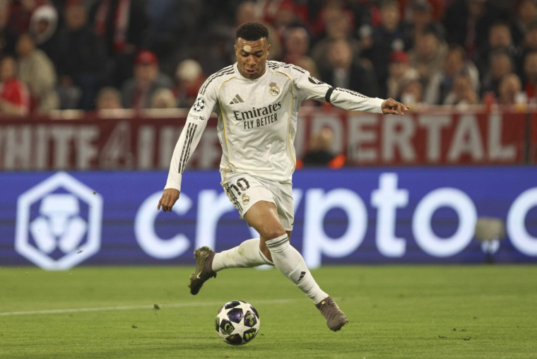 Mbappé égale Karim Benzema