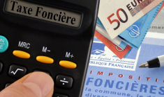 La taxe foncière est un poste de dépense qui pèse de plus en plus sur le budget des ménages (Crédits: © Richard Villalon - stock.adobe.com)