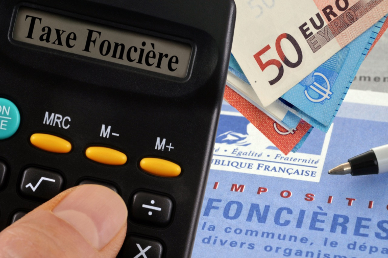 La taxe foncière est un poste de dépense qui pèse de plus en plus sur le budget des ménages (Crédits: © Richard Villalon - stock.adobe.com)