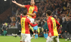 Les Go Ahead Eagles surprennent Aston Villa, Braga leader avec Lyon