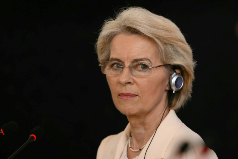 La présidente de la Commission européenne, Ursula von der Leyen, participe à une conférence de presse à Asuncion, le 17 janvier 2026 ( AFP / Luis ROBAYO )