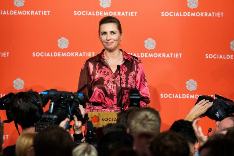 La Première ministre sortante, la sociale-démocrate Mette Frederiksen au château de Christiansborg à Copenhague