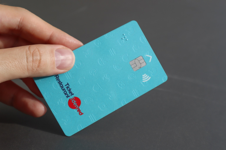 Titre-restaurant : 84% de ses bénéficiaires considèrent que c'est un avantage social important. (crédit : Adobe Stock)