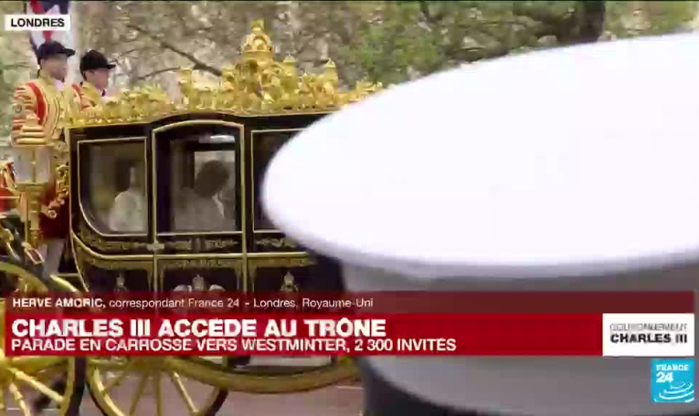 Couronnement de Charles III : parade en carrosse vers Westminster