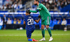 Désiré Doué encense Donnarumma