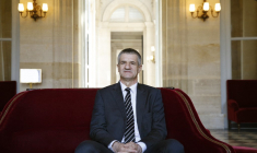 Jean Lassalle à Paris, le 18 mars 2016. ( AFP / PATRICK KOVARIK )