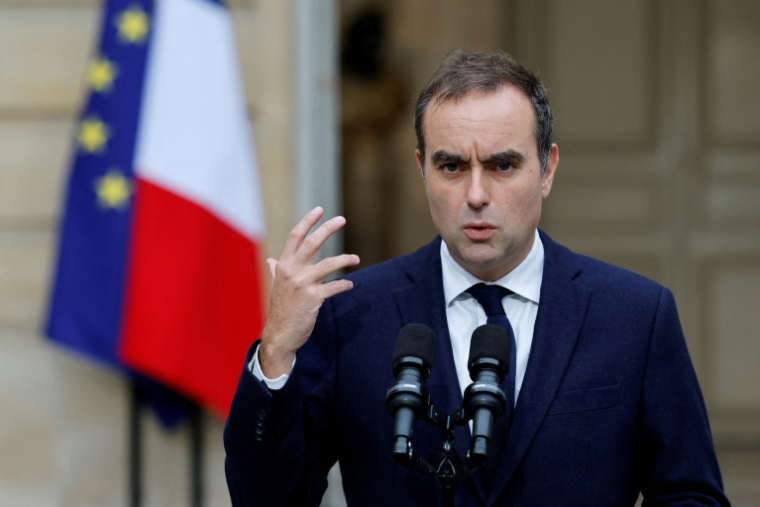 Le Premier ministre démissionnaire Sébastien Lecornu, le 8 octobre 2025 à Paris ( POOL / Stephanie Lecocq )