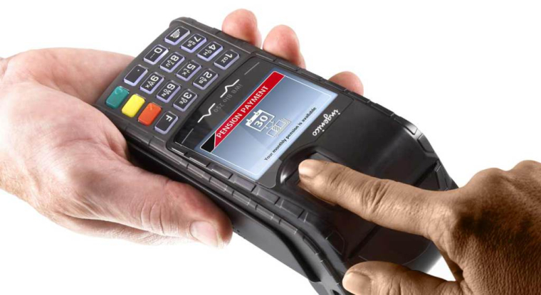 Un terminal de paiement Ingenico à reconnaissance digitale. (© Ingenico)