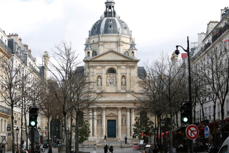 UN HOMMAGE NATIONAL SERA RENDU À SAMUEL PATY MERCREDI À LA SORBONNE