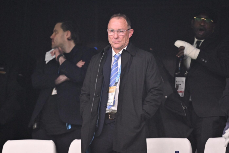 Jean-Pierre Papin sort la sulfateuse contre Ali Zarrak