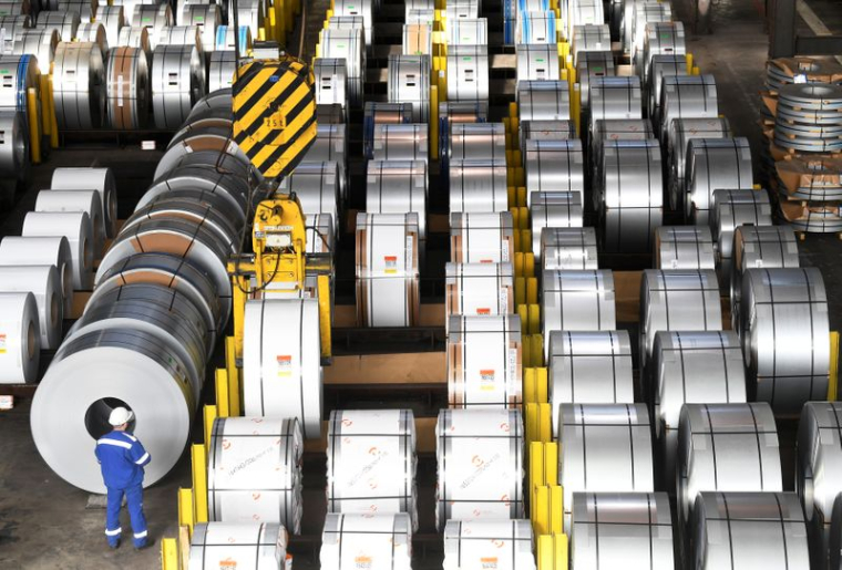 SALZGITTER EXCLUT L'IDÉE D'UNE ALLIANCE AVEC SON RIVAL THYSSENKRUPP