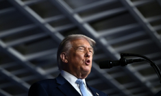 Le président américain, Donald Trump, s'exprime lors d'une conférence organisée par McDonald's, le 17 novembre 2025 à Washington ( AFP / Brendan SMIALOWSKI )