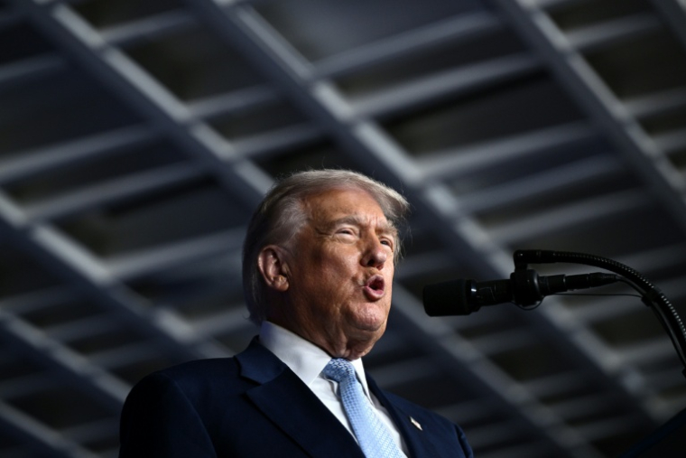 Le président américain, Donald Trump, s'exprime lors d'une conférence organisée par McDonald's, le 17 novembre 2025 à Washington ( AFP / Brendan SMIALOWSKI )