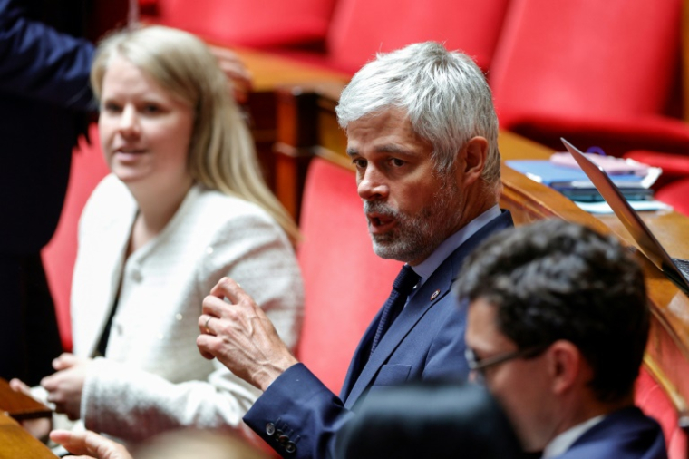 Le chef des députés LR Laurent Wauquiez (c) à l'Assemblée nationale, le 10 juin 2025 à Paris ( AFP / GEOFFROY VAN DER HASSELT )