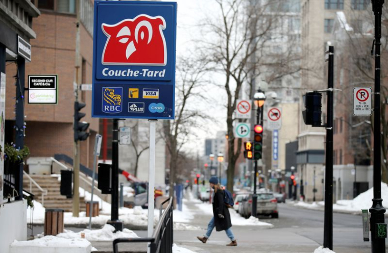 Une boutique Couche-Tard vue à Montréal