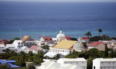 CONFINEMENT STRICT EN GUADELOUPE ET ÉTAT D'URGENCE EN POLYNÉSIE FRANÇAISE