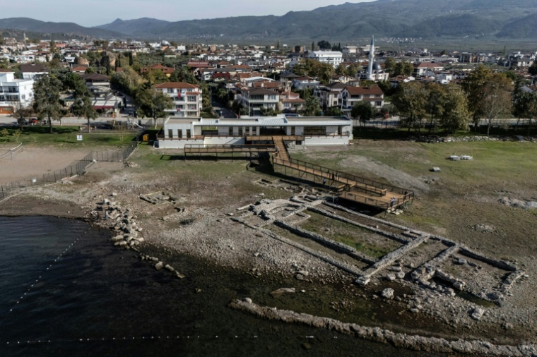 Vue aérienne des ruines de la basilique d'Iznik en Turquie le 31 octobre 2025 ( AFP / Ozan KOSE )