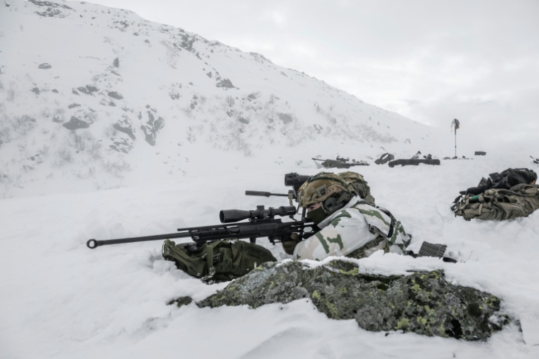 Des chasseurs alpins participent à un exercice par temps froid dans les montagnes autour de Sainte-Foy-Tarentaise, le 28 janvier 2026 en Savoie ( AFP / Jeff PACHOUD )