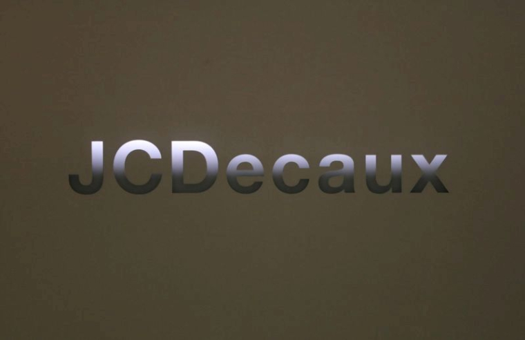 CORONAVIRUS: JCDECAUX ANTICIPE UNE BAISSE DE SON CA DE L'ORDRE DE 10% AU 1ER TRIMESTRE