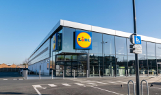 Après les baskets et l’électroménager, le leader du hard discount s’attaque au secteur de la domotique. crédit photo : mimpki/Shutterstock / mimpki