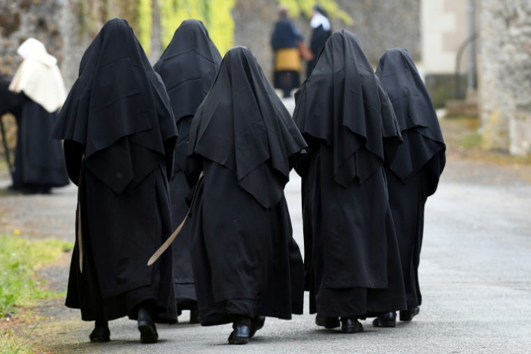 Un rapport détaille un système d'"emprise" marqué par une "dérive sectaire" qui a régné pendant 40 ans au sein des Bénédictines du Sacré-Coeur de Montmartre (BSCM) ( AFP / JEAN-FRANCOIS MONIER )