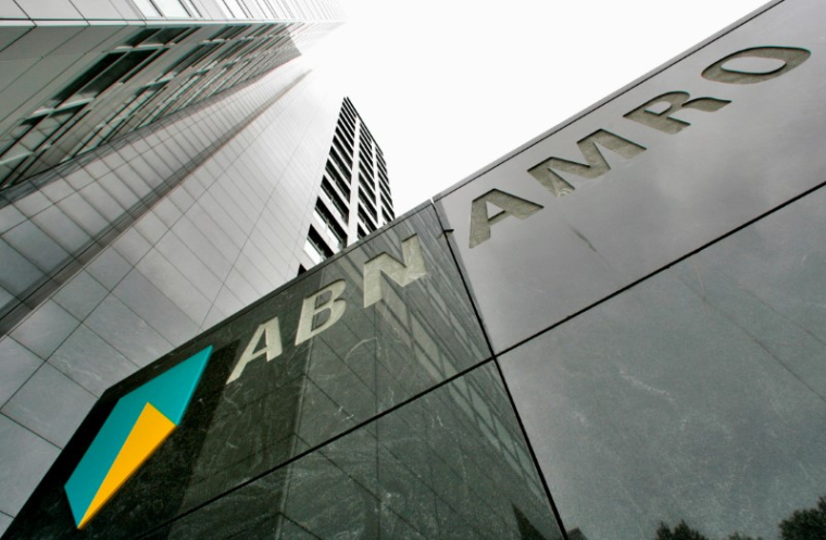 ABN AMRO QUITTE LE FINANCEMENT DES MATIÈRES PREMIÈRES, CAP SUR LE NORD-OUEST DE L'EUROPE
