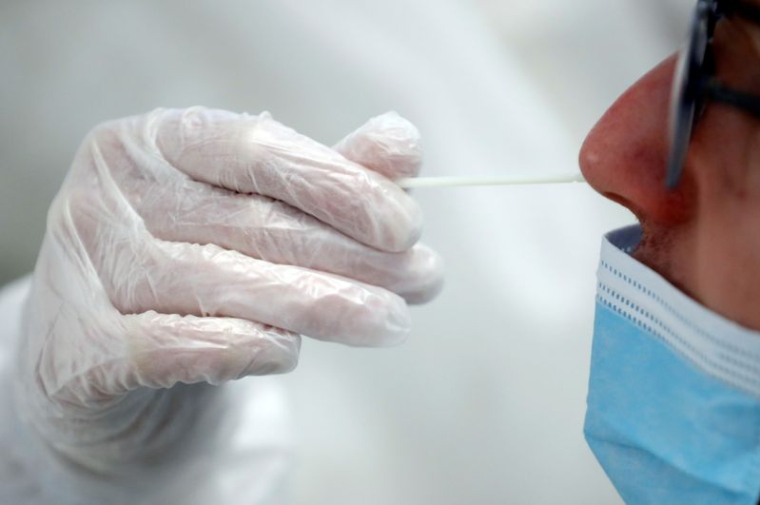 CORONAVIRUS: LES HOSPITALISATIONS REPARTENT À LA BAISSE EN FRANCE