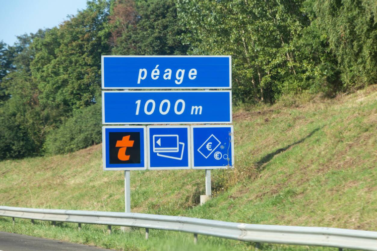Péages de l'été : les gestes des sociétés d'autoroute - iStock.com / oceane2508
