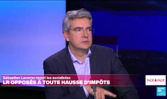 Sébastien Lecornu poursuit ses consultations, le PS pose ses conditions