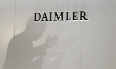 DAIMLER DIT ENVISAGER DE VENDRE SON USINE FRANÇAISE D'HAMBACH