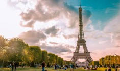 Tour Eiffel - Parc du Champ-de-Mars (Crédits: Unsplash - Il Vagabiondo)
